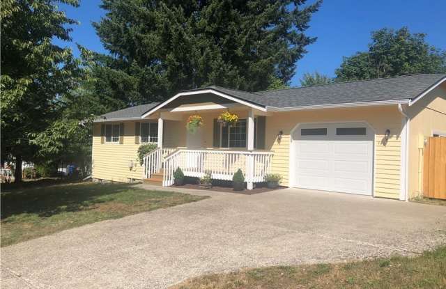 Charming 3 Bedroom Home in Great Tenino Location - 140 Lemieux Lane Southeast, Tenino, WA 98589