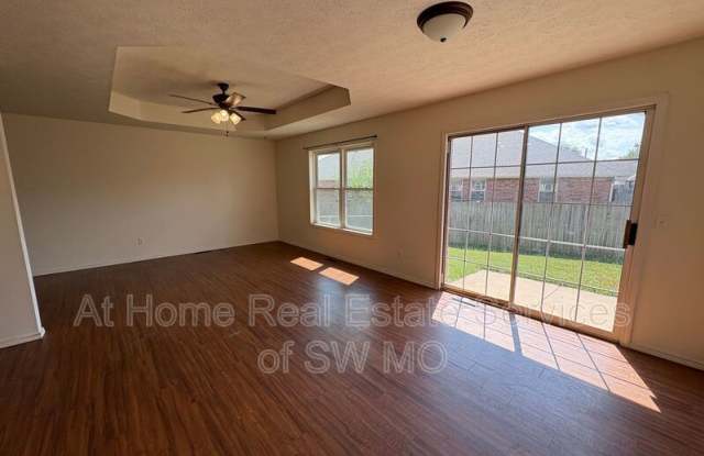 1260 W Butterfield Dr Gallery 3