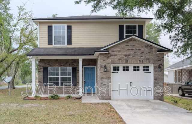 5055 Sunderland Rd - 5055 Sunderland Road, Jacksonville, FL 32210