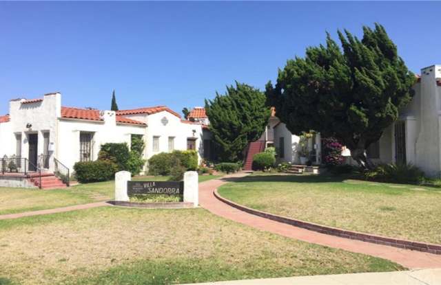 Beautiful Old Town Classic Bungalow! photos photos