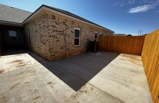 5804 Urbana Place photos photos