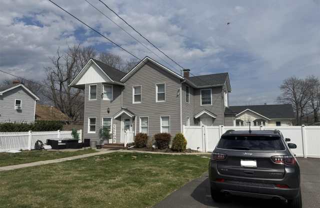 91 River Avenue Gallery 2