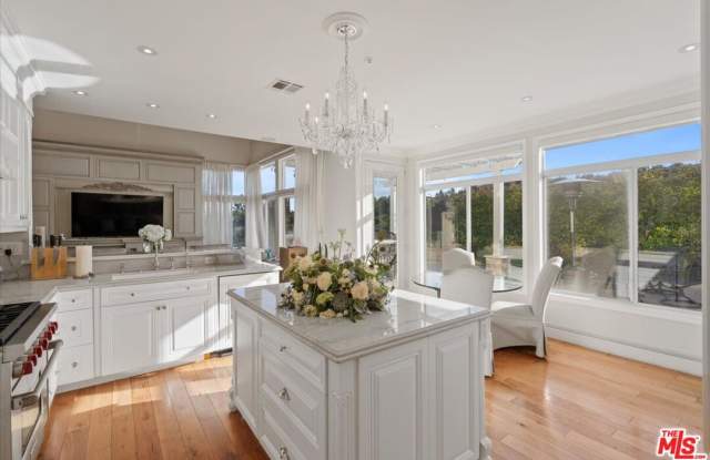3900 Hilton Head Way photos photos