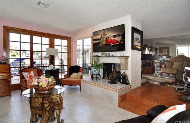 16752 Intrepid Lane Gallery 3