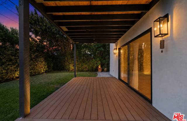 393 Huntley Drive Gallery 1