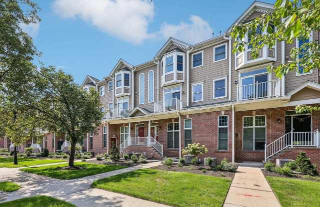 310 MIDLAND CT - 310 Midland Court, West New York, NJ 07093