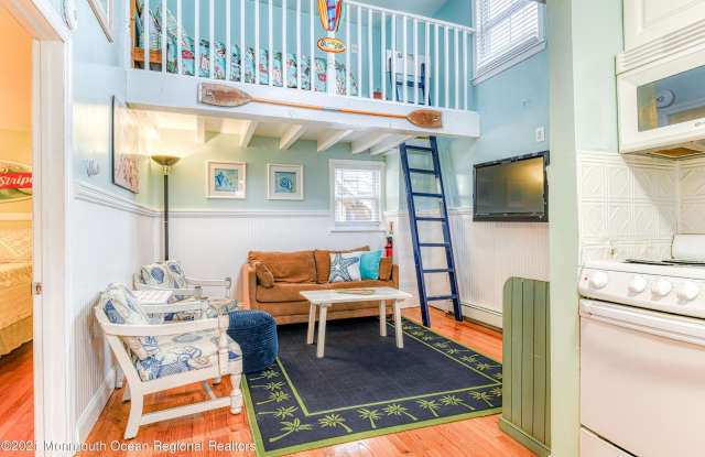 35 Ocean Pathway Gallery 3