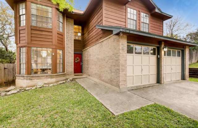 15623 Knollhollow Gallery 4