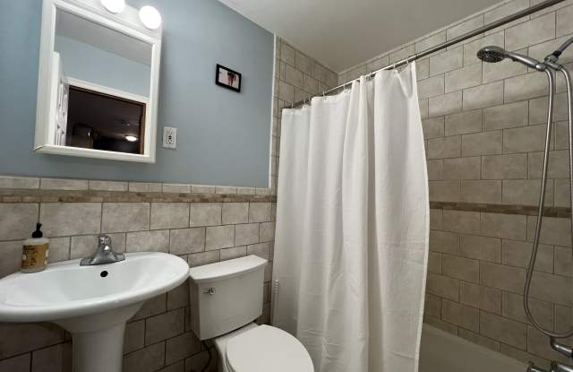 2112 Garfield Avenue photos photos