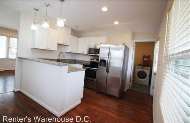 6814 Eads St. Gallery 4