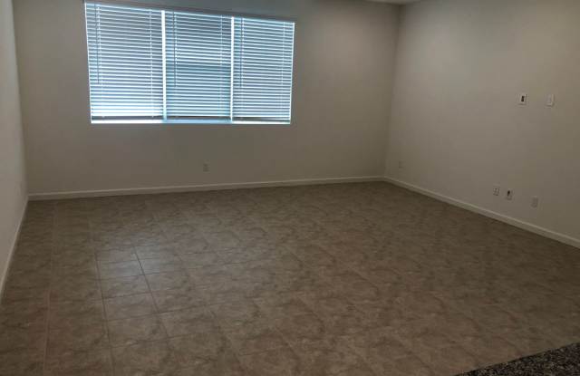 BEAUTIFUL FOLSOM HOME IN GATED COMMUNITY!! Gallery 4