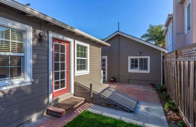 1385 Milton Way Gallery 2
