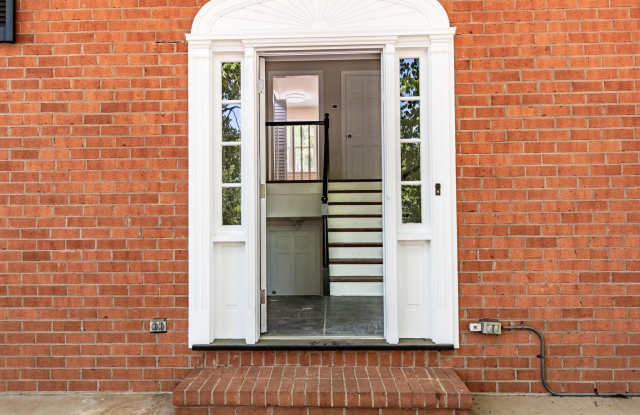 337 CARRSBROOK DR Gallery 4