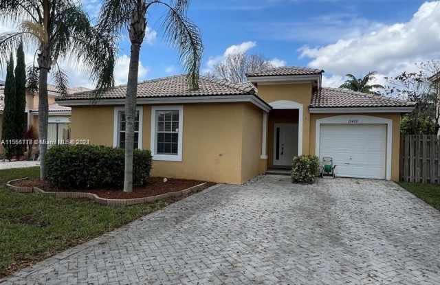 15439 SW 141st St - 15439 Southwest 141st Street, Country Walk, FL 33196