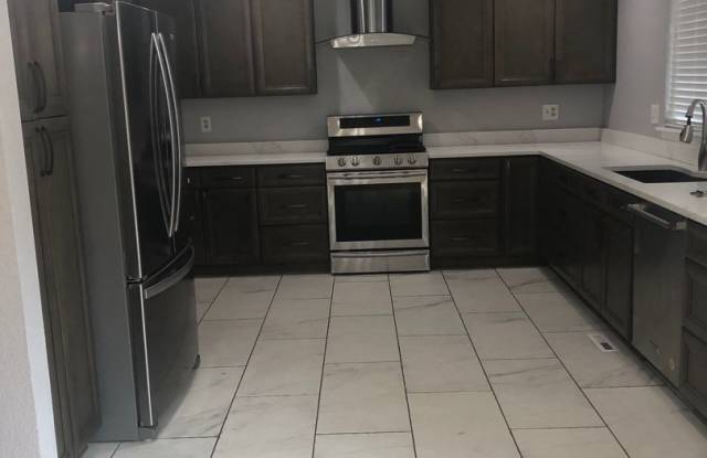 Spectacular 4 BD/3 BA Fully Renovated Home in Greenwood Village! Gallery 2