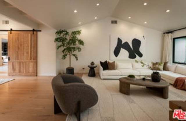 521 Loring Avenue Gallery 3