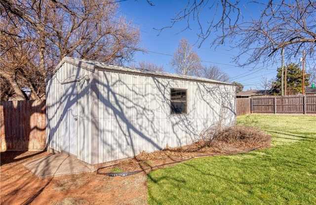 105 N Ramsey Place Gallery 2
