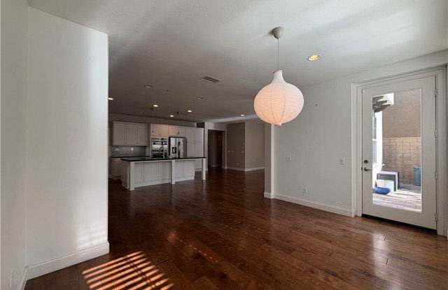 132 Carrotwood Gallery 3