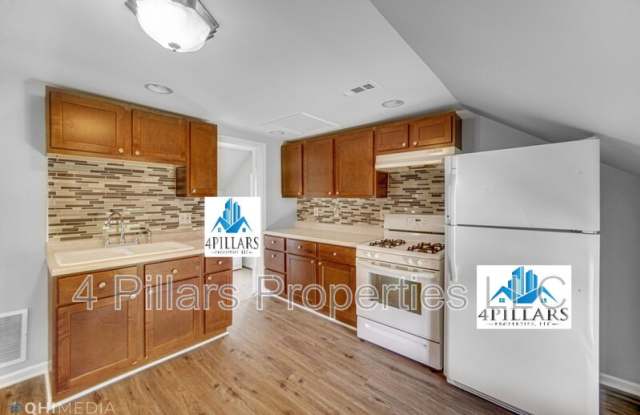 162 W Commercial Ave photos photos