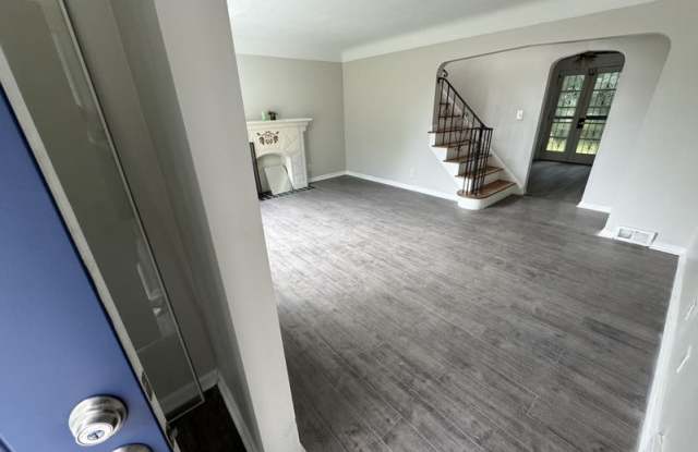 18801 Invermere Avenue Gallery 3