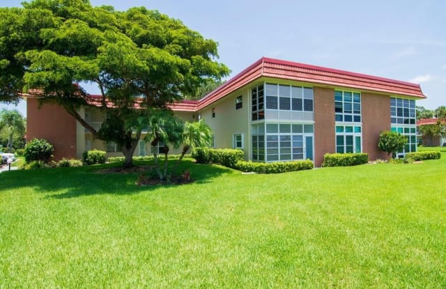 8 Vista Palm Lane - 8 Vista Palm Lane, Florida Ridge, FL 32962