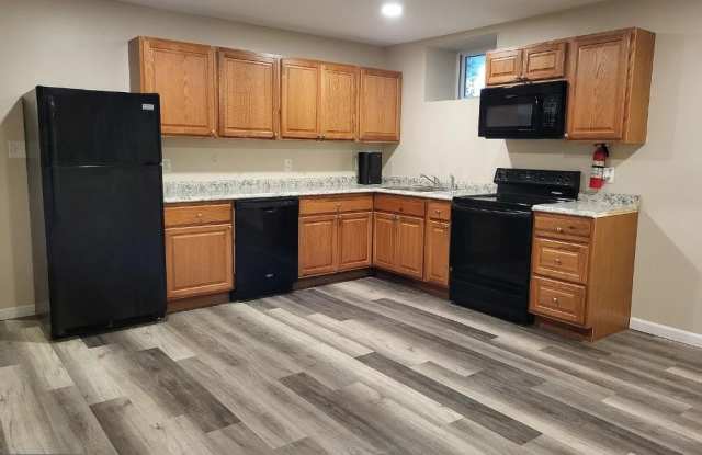 558 E LINCOLN Highway photos photos