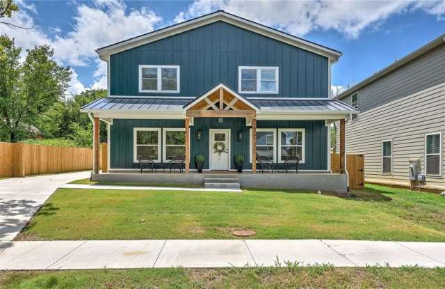 1433  S Duncan  AVE photos photos