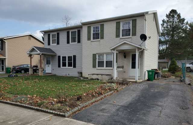3bd 1.5ba pet friendly, central A/C, fenced yard, off-street parking, basement with provided laundry, near Carlisle Barracks photos photos