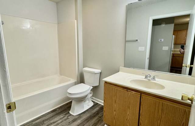 Stanton Pointe Apartments II Gallery 4