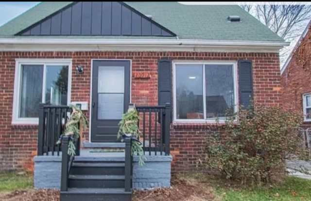 20912 Universal Avenue - 20912 Universal Avenue, Eastpointe, MI 48021