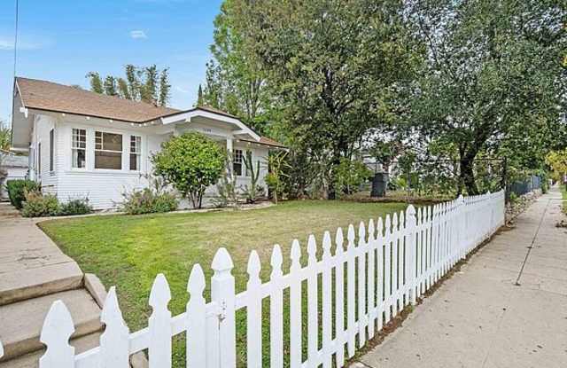 1139 North Summit Avenue - 1139 North Summit Avenue, Pasadena, CA 91103