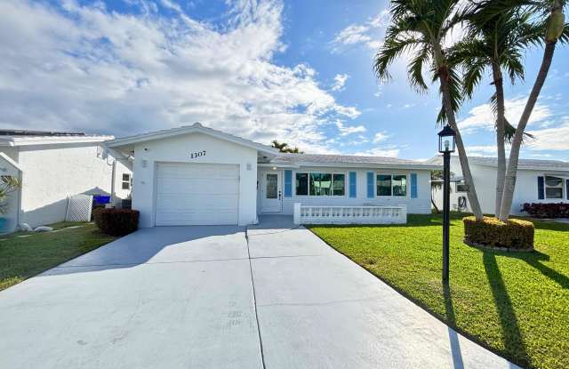 1307 SW 24th St Street photos photos