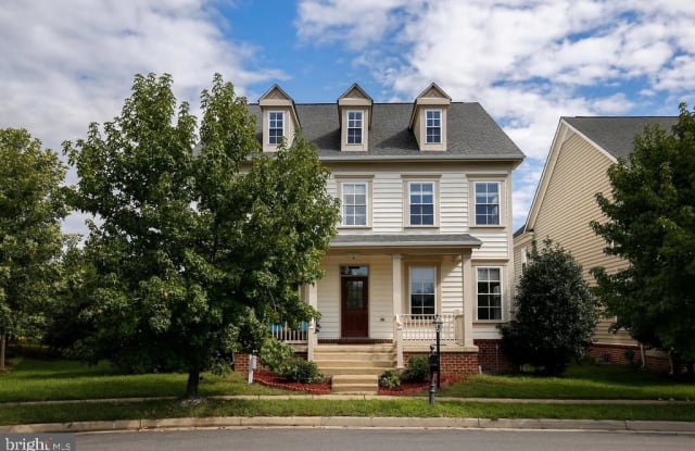 11896 FRANK HASKELL COURT - 11896 Frank Haskell Court, Linton Hall, VA 20136