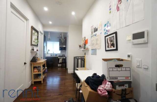 313 Wilson Ave Gallery 4