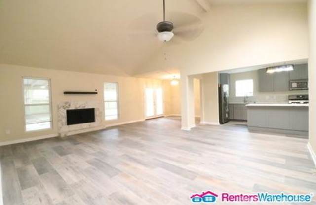 17615 Maplecreek Dr Gallery 2