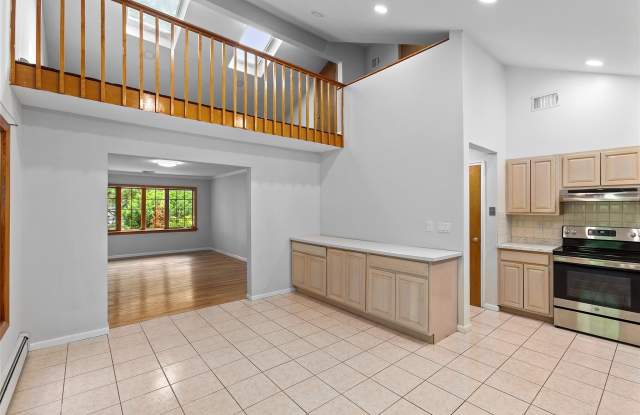 934 Lester Road photos photos