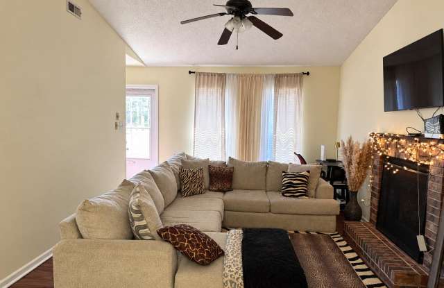 Cute Duplex in New Bern Gallery 3