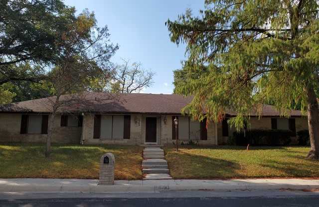 6303 Hickory Hollow Gallery 3