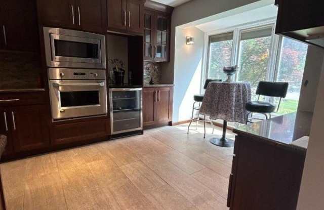220 Butternut Dr photos photos