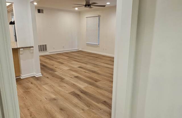 3107 Colonial Way photos photos