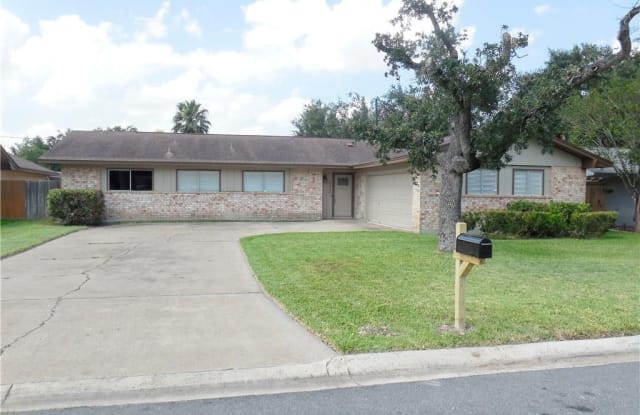 212 W Iris Avenue - 212 West Iris Ave, McAllen, TX 78501