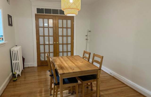 Main Street House in Washington, DC photos photos