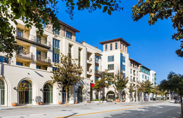 Avila Apartments Gallery 1