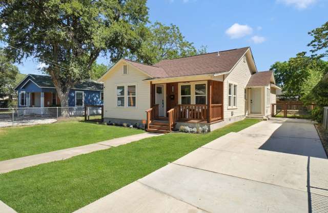 Gorgeous 3 bedroom, 2 bath house in the heart of San Antonio for lease! photos photos