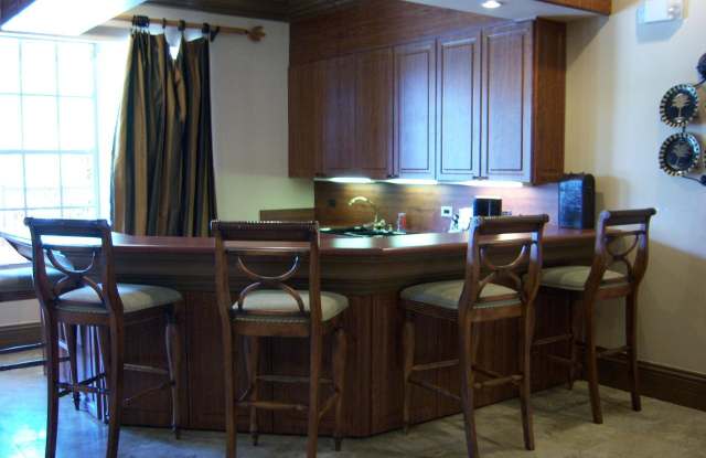 706 Villa Circle Gallery 4