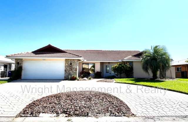 5008 South Shore Drive - 5008 South Shore Drive, Pasco County, FL 34652 5008 South Shore Drive - 5008 South Shore Drive, Pasco County, FL 34652