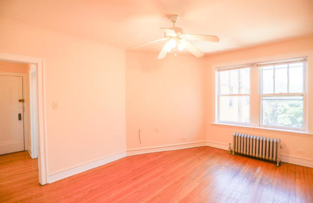4909 North Glenwood Ave. photos photos