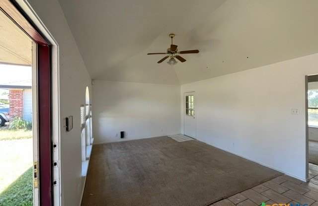 3414 Crescent Drive Gallery 2