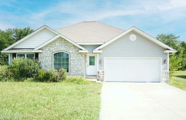 589 Fountain Road photos photos