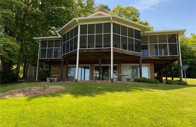 8965 Azalea Road Gallery 2